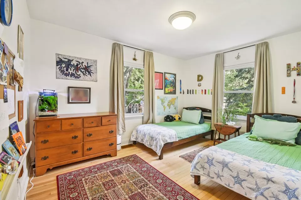 Bedroom - 25 Nebraska St, Geneva, IL 60134 photo 3 of 4