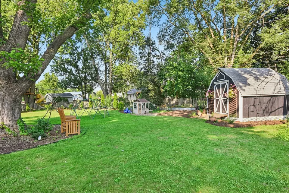 Exterior - 25 Nebraska St, Geneva, IL 60134 photo 12 of 12