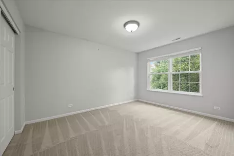 Bedroom - 300 Monument Rd, Elgin, IL 60124 photo 3 of 5