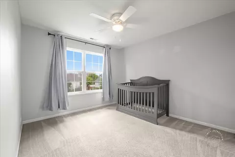 Bedroom - 300 Monument Rd, Elgin, IL 60124 photo 4 of 5
