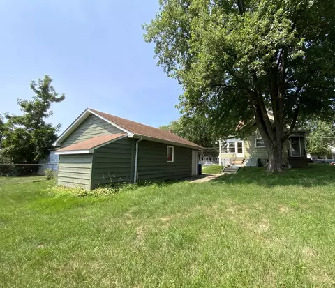 Exterior - 403 Edwards St, Aurora, IL 60505 photo 2 of 3