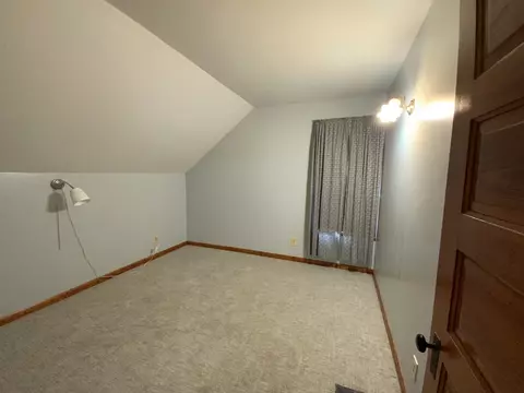 Bedroom - 403 Edwards St, Aurora, IL 60505 photo 3 of 4