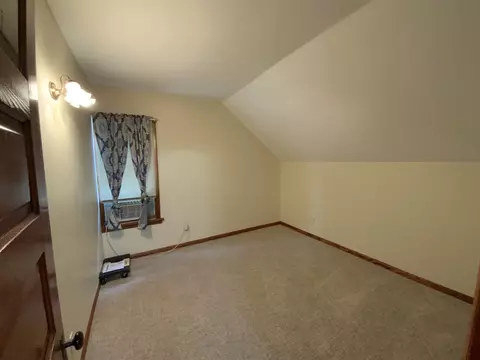 Bedroom - 403 Edwards St, Aurora, IL 60505 photo 4 of 4