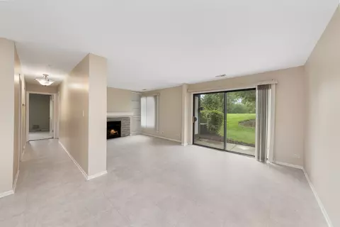 Living - 855 Johnstown Ln #A, Wheaton, IL 60189 photo 1 of 3