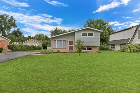 65 Hickory Dr, Lindenhurst, IL 60046 photo 24