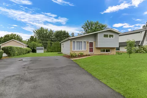 65 Hickory Dr, Lindenhurst, IL 60046 photo 25
