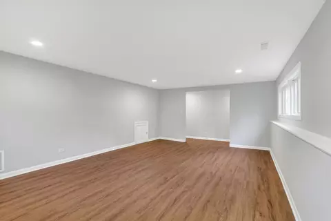 65 Hickory Dr, Lindenhurst, IL 60046 photo 21