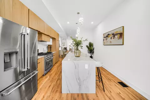 Kitchen - 4752 S Champlain Ave, Chicago, IL 60615 photo 1 of 3