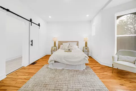 Bedroom - 4752 S Champlain Ave, Chicago, IL 60615 photo 3 of 4