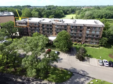 502 Redondo Dr #503, Downers Grove, IL 60516