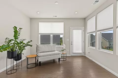 1 S056 Rhoads Way, Winfield, IL 60190 photo 8