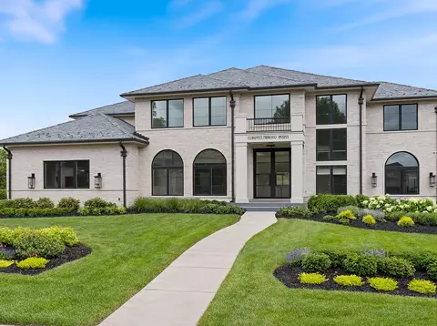 8886 Johnston Rd, Burr Ridge, IL 60527