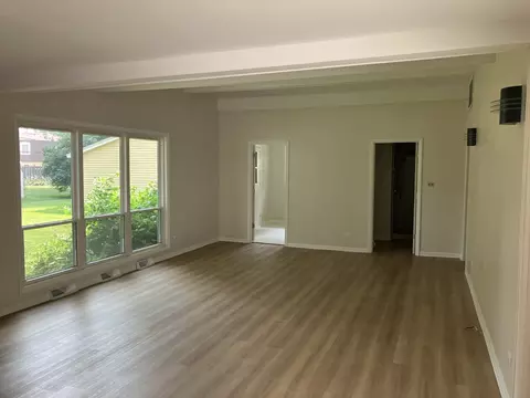 Living - 3921 Gull Ct, Rolling Meadows, IL 60008 photo 11 of 11