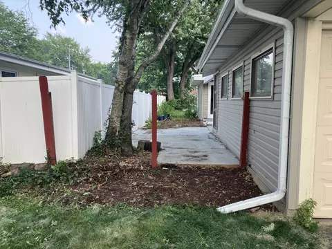 Exterior - 3921 Gull Ct, Rolling Meadows, IL 60008 photo 4 of 13