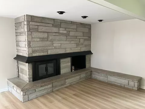 Living - 3921 Gull Ct, Rolling Meadows, IL 60008 photo 10 of 11