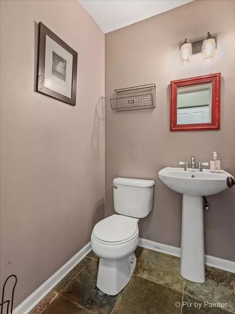 1661 Spaulding Rd, Bartlett, IL 60103 photo 11