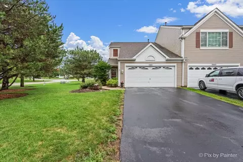 1661 Spaulding Rd, Bartlett, IL 60103