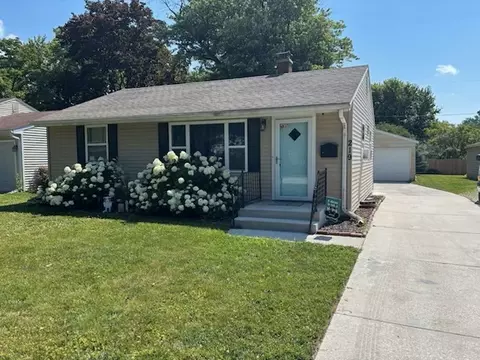 219 Kansas St, Geneva, IL 60134