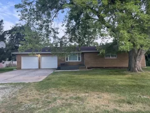3828 E Lakeview Dr, Kankakee, IL 60901 photo 1