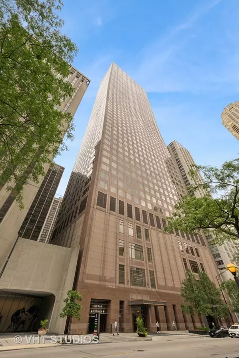 161 E Chicago Ave #40G, Chicago, IL 60611