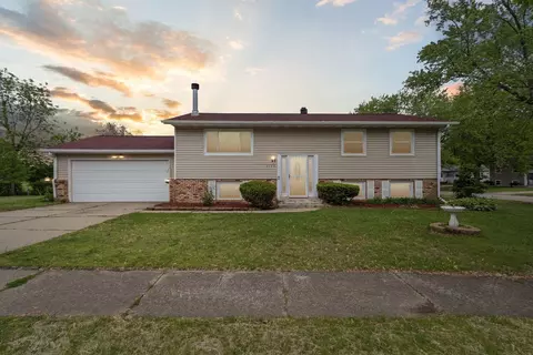 3128 New England Dr, Rockford, IL 61109