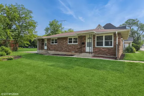 317 Park Ave, Antioch, IL 60002