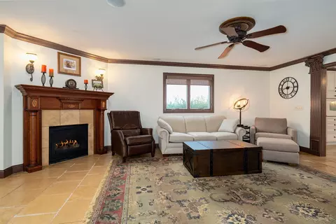 Living - 3903 Dunloe Pl, Bloomington, IL 61704 photo 2 of 3