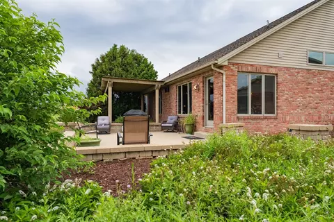 Exterior - 3903 Dunloe Pl, Bloomington, IL 61704 photo 9 of 11
