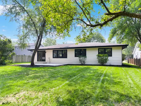 104 Devon Ln, Naperville, IL 60540 photo 46