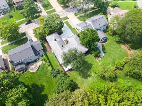 104 Devon Ln, Naperville, IL 60540 photo 54