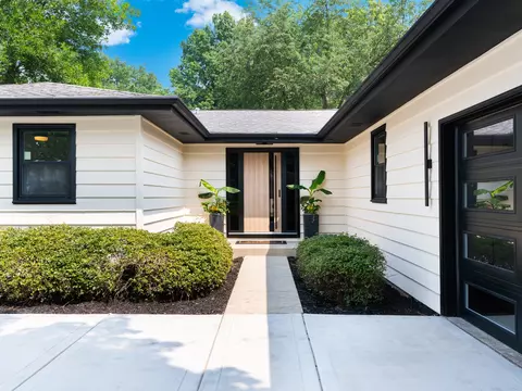 104 Devon Ln, Naperville, IL 60540 photo 3