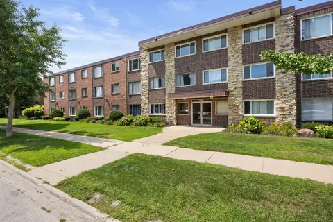 10210 Washington Ave #305, Oak Lawn, IL 60453