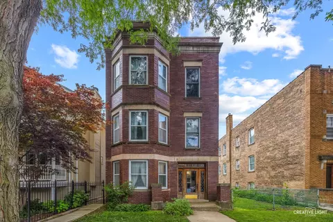 2439 W Pensacola Ave, Chicago, IL 60618
