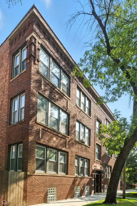 1626 W Highland Ave #1W, Chicago, IL 60660