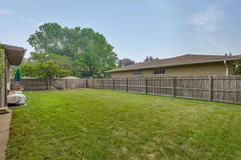1813 E Maya Ln, Mount Prospect, IL 60056 photo 35