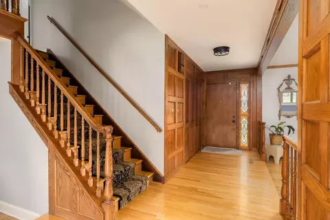 1813 E Maya Ln, Mount Prospect, IL 60056 photo 5