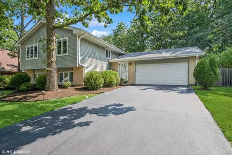 364 Kim Trl, Lake Zurich, IL 60047