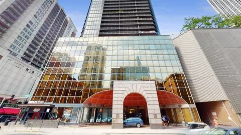10 E Ontario St #N-714, Chicago, IL 60611