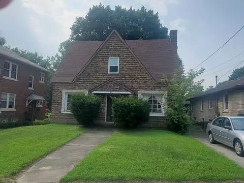 817 George Ave, Waukegan, IL 60085