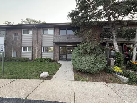 4418 Beau Monde Drive Dr #206, Lisle, IL 60532