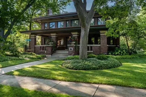 1308 Harlem Blvd, Rockford, IL 61103