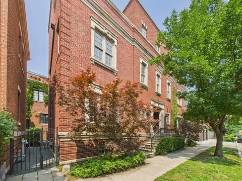 1242 W Dickens Ave, Chicago, IL 60614
