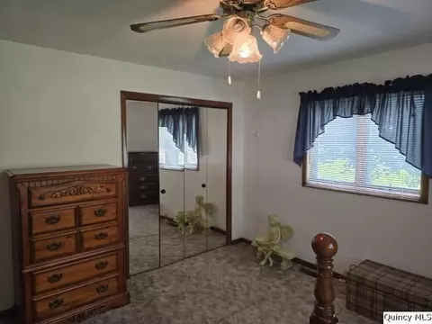 400 N 4th St, Carthage, IL 62321 photo 17