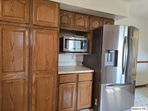 400 N 4th St, Carthage, IL 62321 photo 6