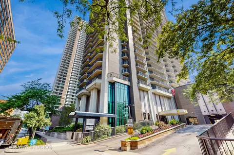 6007 N Sheridan Rd #39F, Chicago, IL 60660