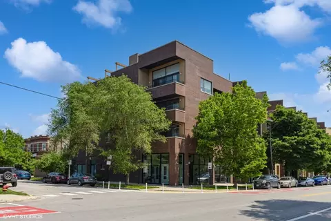 2822 W Chicago Ave #2E, Chicago, IL 60622