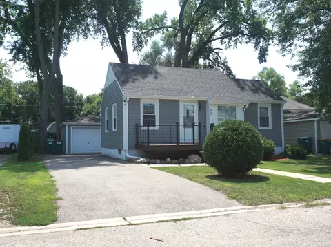 43 Fairfax Rd, Fox Lake, IL 60020
