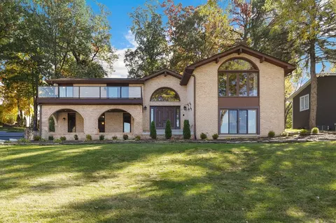 175 Shorewood Dr, Valparaiso, IN 46385