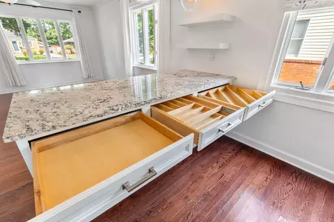 Kitchen - 17 N Pine St, Mount Prospect, IL 60056 photo 4 of 6