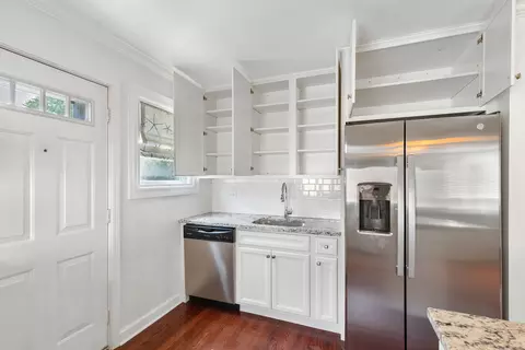 Kitchen - 17 N Pine St, Mount Prospect, IL 60056 photo 6 of 6